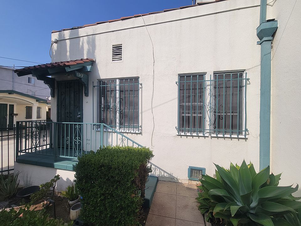 1st image of 1313 N Mariposa Ave #1317