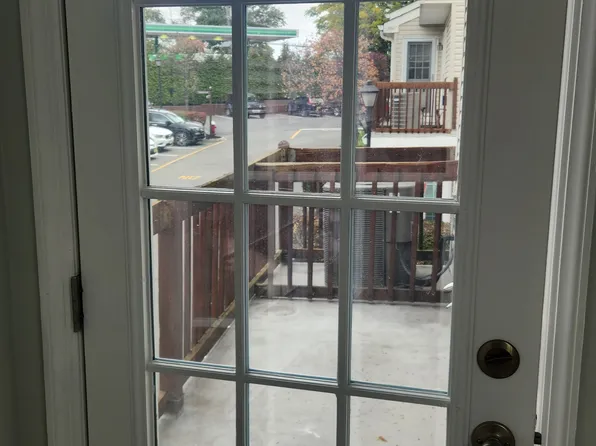 221 Village Circle Drive image 13 of 17