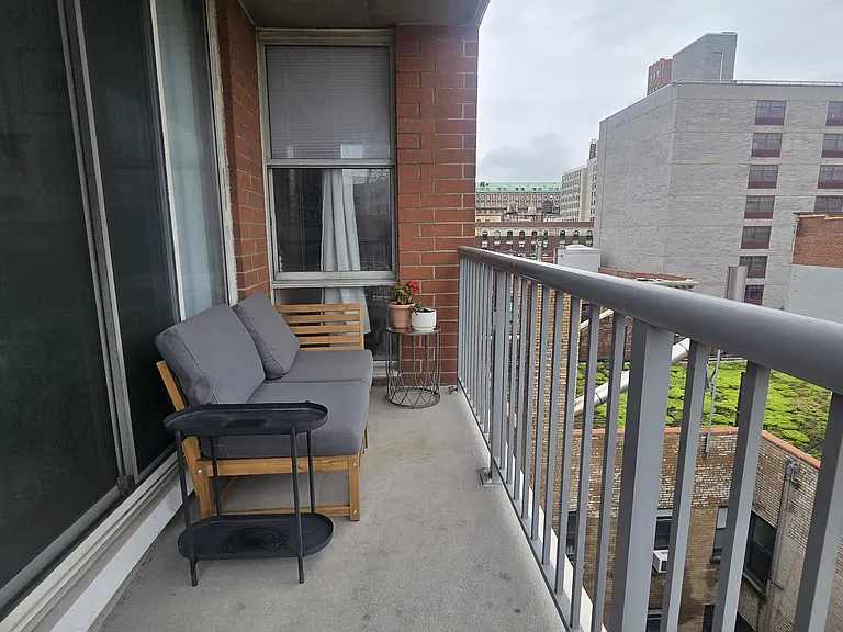 520 W 112th St #10F — Photo 4