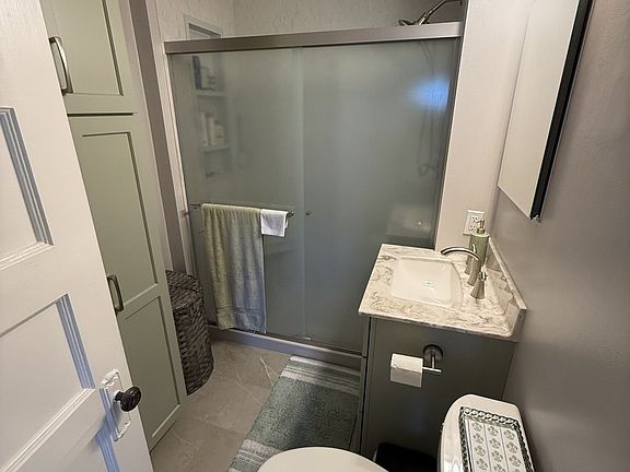 5th image of 41 Chatham St #8