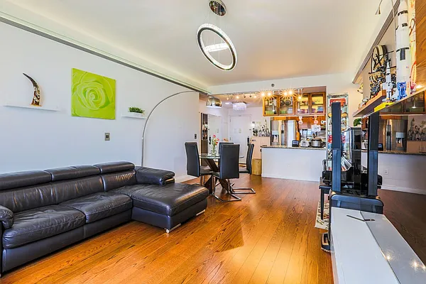 Rented by Livin USA LLC | media 11