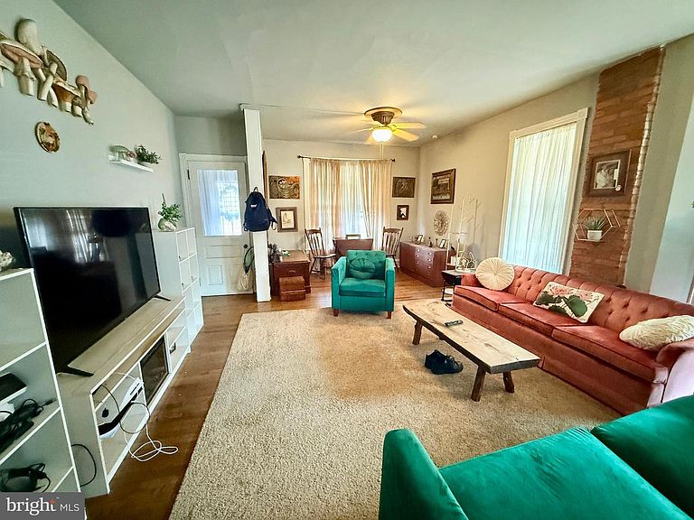 Listing photo 5