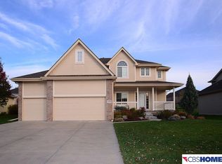 16810 Chandler St, Omaha, NE 68136