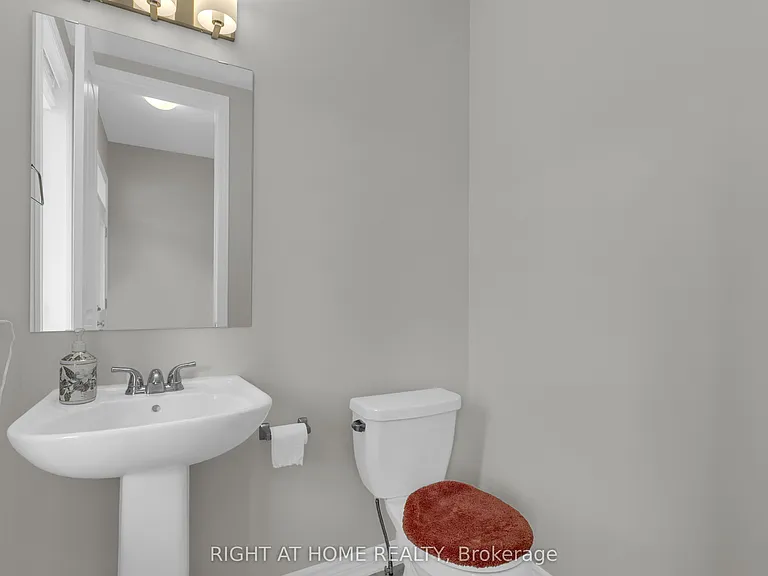 46 Focality Cres — Photo 4