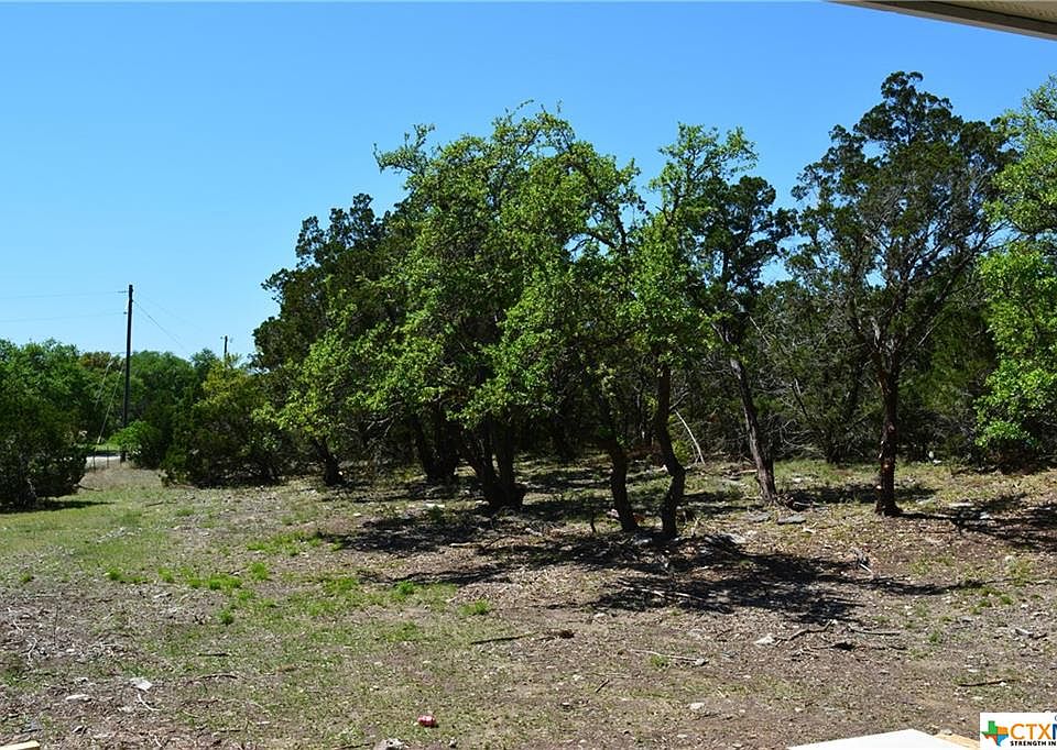 2nd image of 523 Stallion Springs Dr
