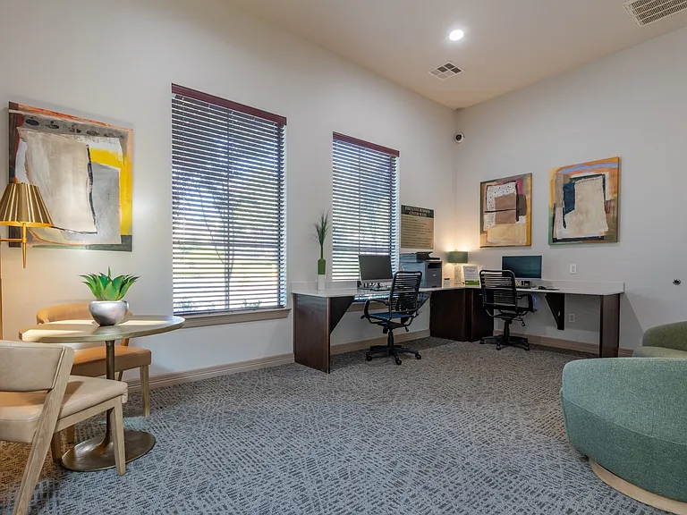 Greenhaven Apartments — Photo 36
