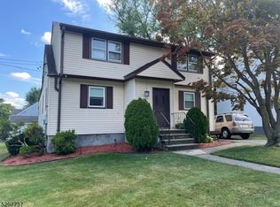 7 Ferndale Ct, Lodi, NJ
