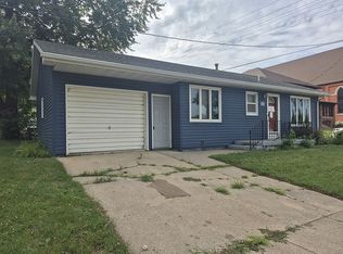204 N 2nd St, Breda, IA 51436