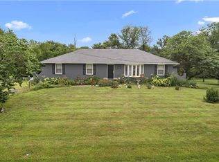 7611 Harry S Truman Dr, Grandview, MO 64030