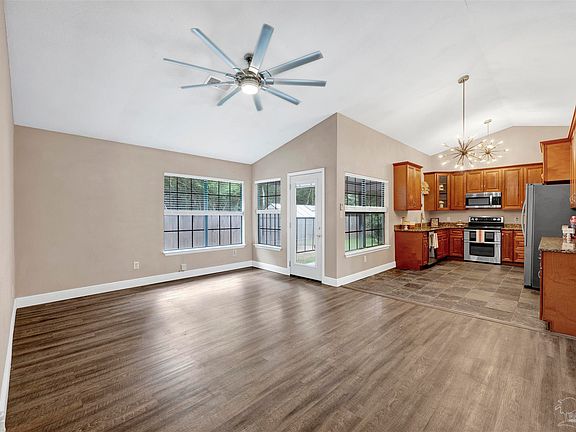 5th image of 8182 Crystal Wells Pl