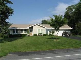 211 Clearview Rd, Lancaster, PA 17602