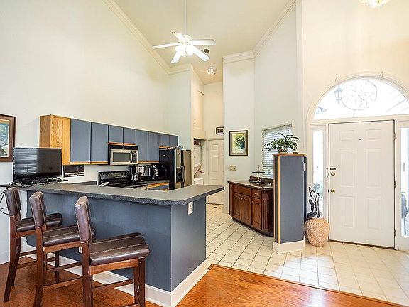 3rd image of 1013 Griffin Gate Dr