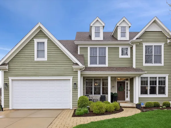 829 Avon Ct, Glen Ellyn, IL 60137