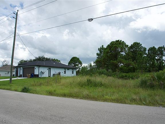 4th image of 2807 42nd St W