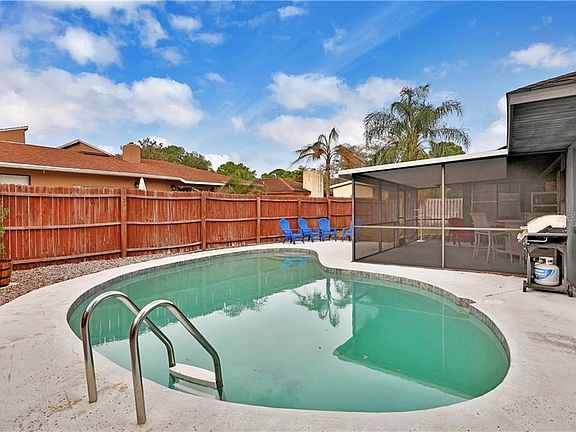 2nd image of 4035 Doral