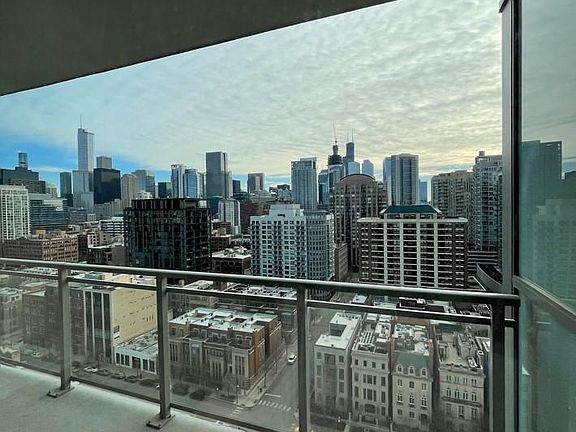 3rd image of 415 W Chicago Ave #1805