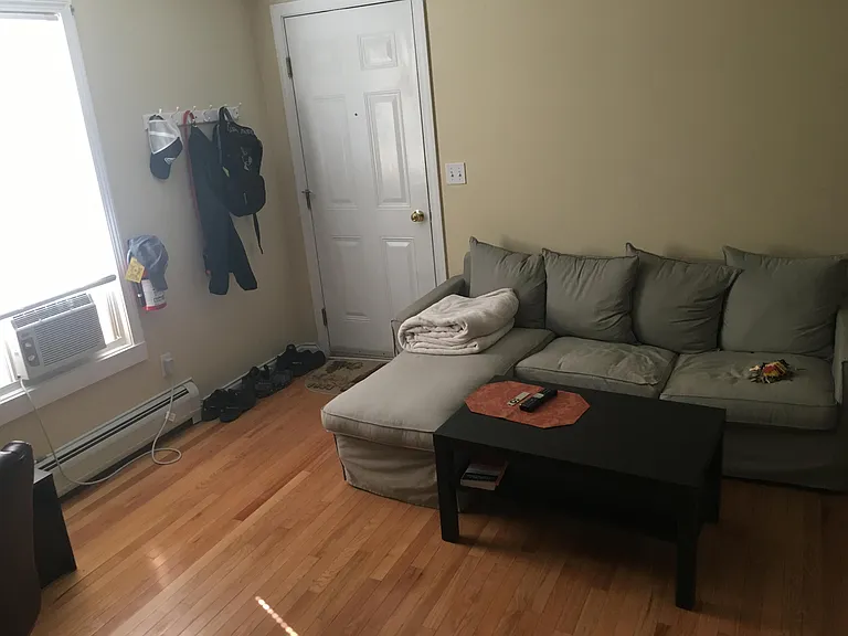 76 Union Street - E — Photo 2