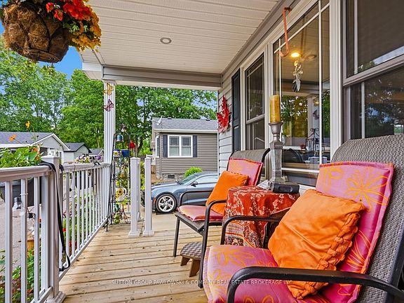 4th image of 22790 Amiens Rd #116