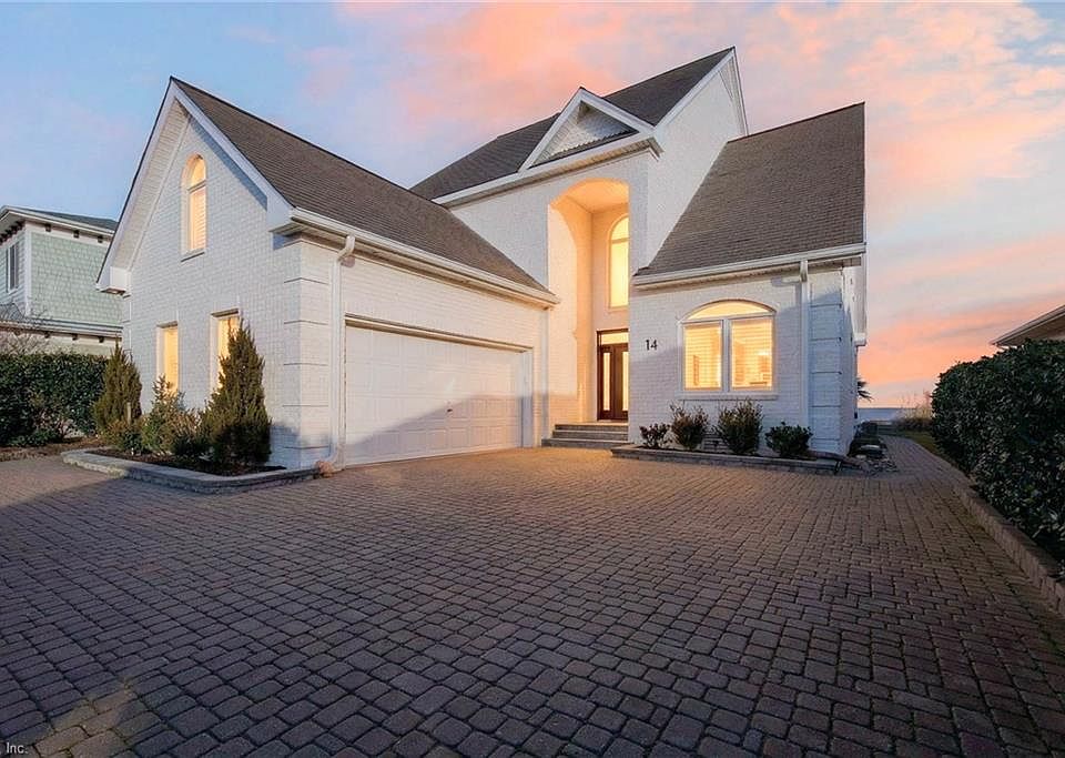 1st image of 14 Bay Front Pl