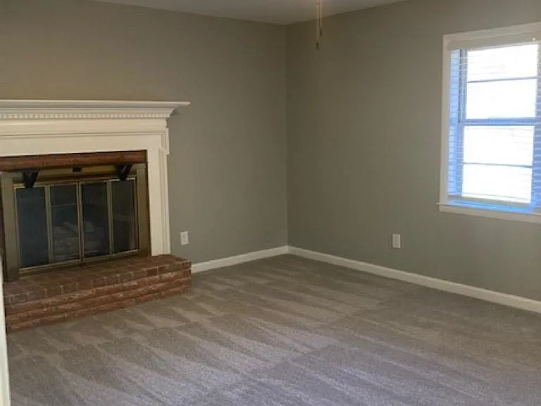 5386 Denwood Ave — Photo 18