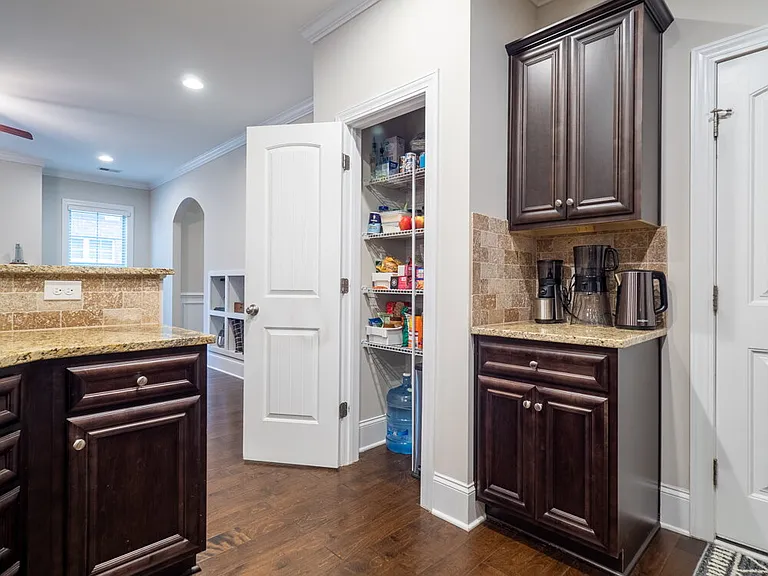 3057 Girard Dr — Photo 48
