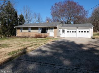 2820 S Hill Camp Rd, Pottstown, PA 19465