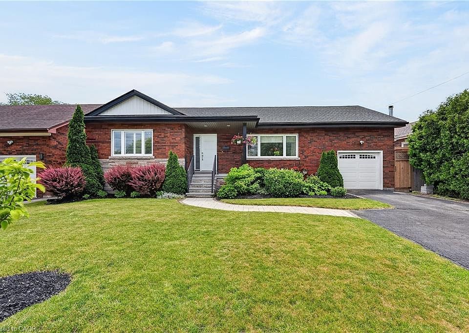 1st image of 55 Glenview Dr