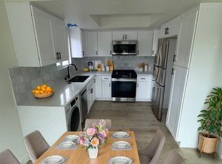 2321 E Omega Ave #4, Anaheim, CA 92806