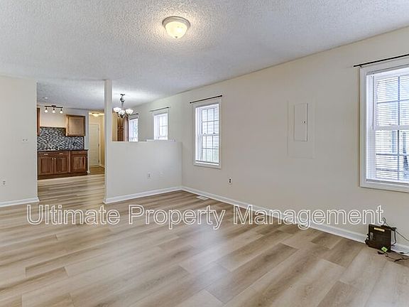 3rd image of 1314 Dock St