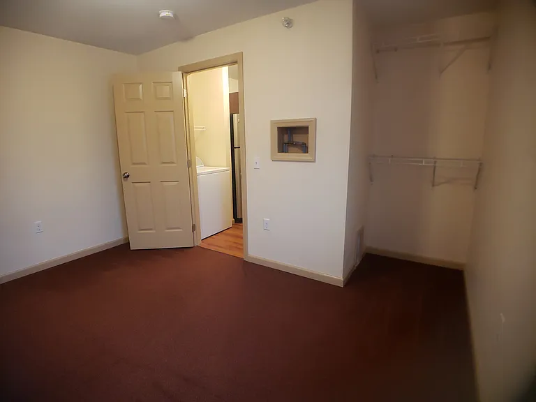 203 University Dr #0 — Photo 11