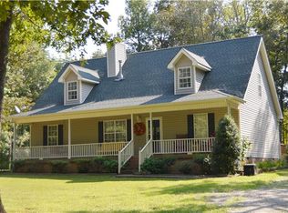 1650 Moss Rd, Chapel Hill, TN 37034