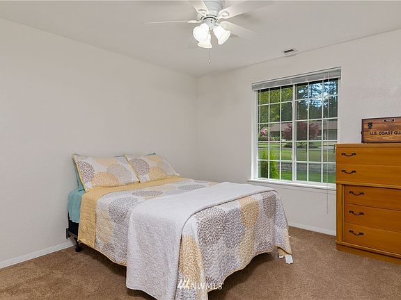5th image of 13911 101st Avenue Ct NW
