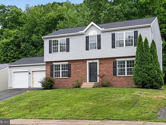3rd image of 112 Liberty Ln