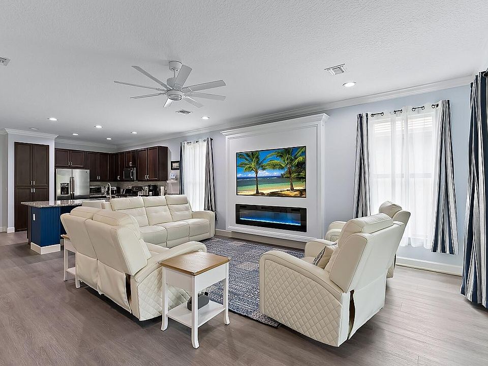 1st image of 11798 SW Waterford Isle Way