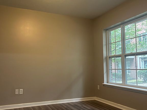 3rd image of 11926 Kelso Dr Unit 3