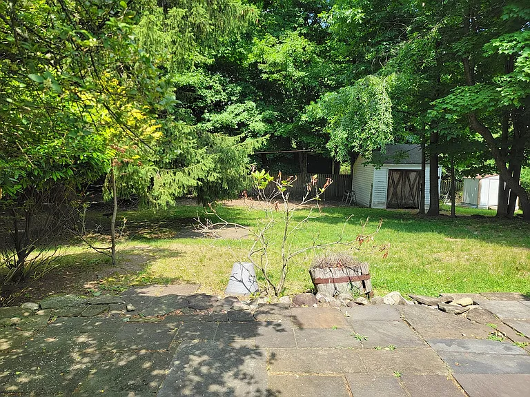 33 N Maple Ave #1 — Photo 21