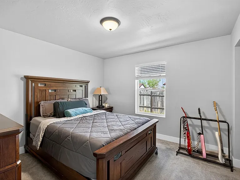 1119 Harrison St — Photo 13