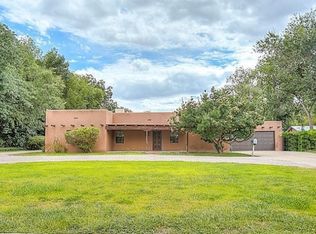 1404 Los Arboles Ave NW, Albuquerque, NM 87107