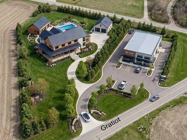 10000 Gratiot Ave, Columbus, MI 48063