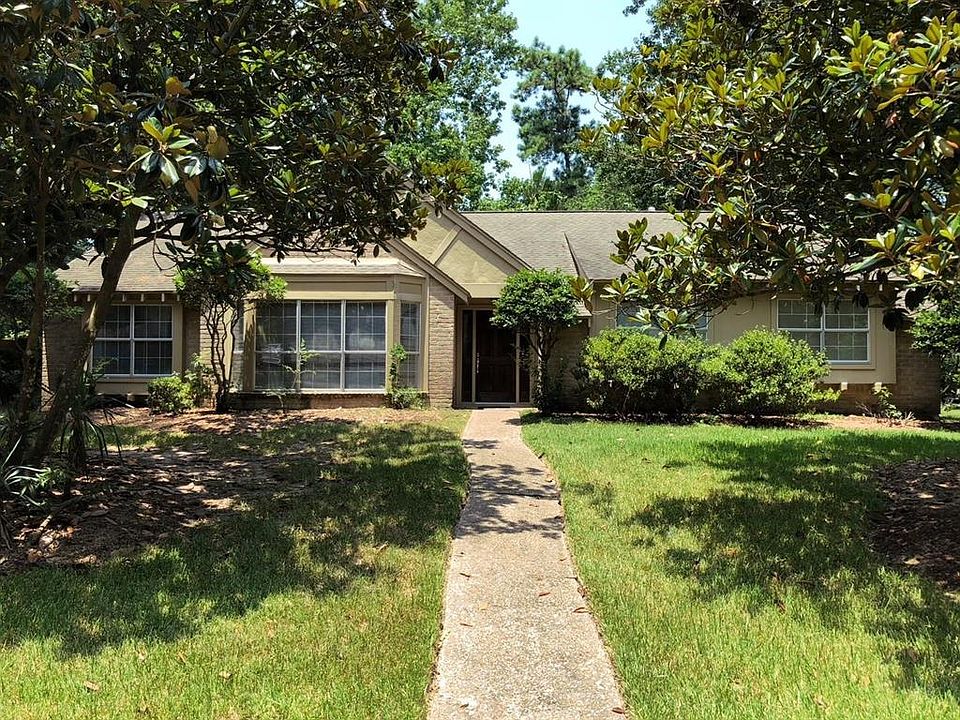 1st image of 3511 Village Oaks Dr