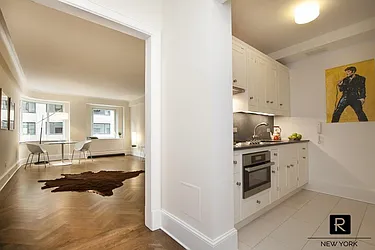 Rented by R New York