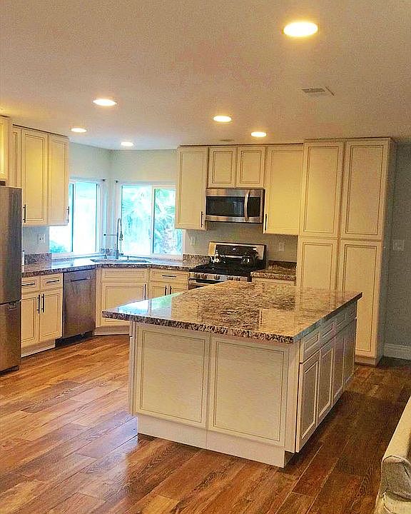 2nd image of 1228 Sarahfaye Ct
