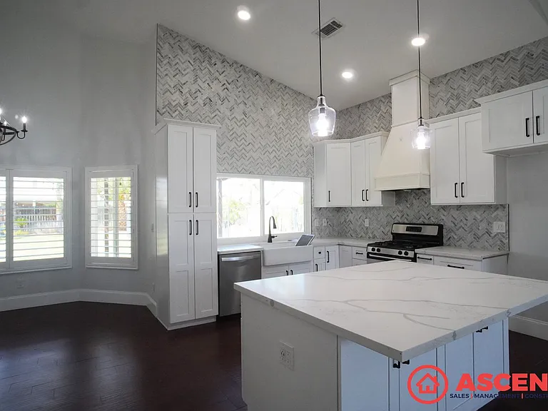 11500 Jimrik Ave — Photo 17