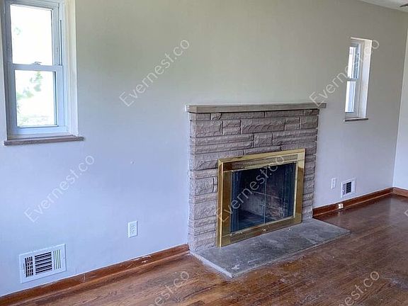 5th image of 4951 Solar Dr