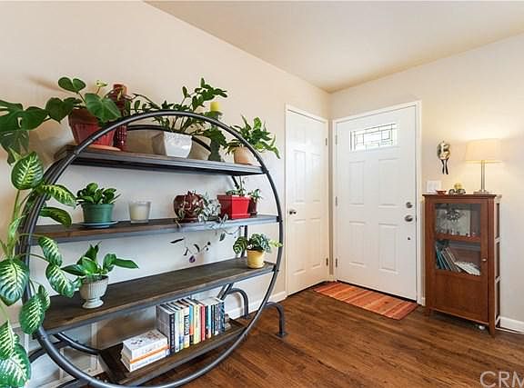 5th image of 7406 Sombrilla Ave