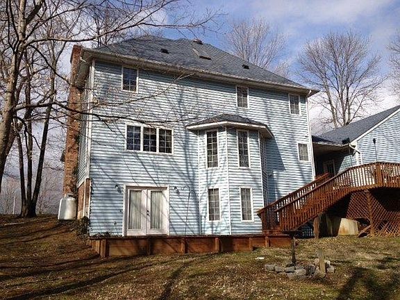 2nd image of 510 River Cliff Dr