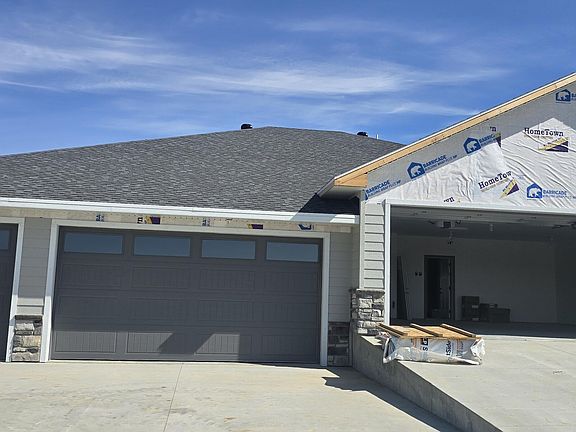 3rd image of 551 Kaylee Ct
