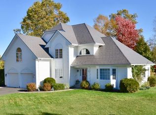 24 Acadia Dr, Kentville, NS B4N5E1