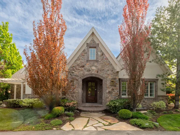 2620 E Casto Ln S, Holladay, UT 84117