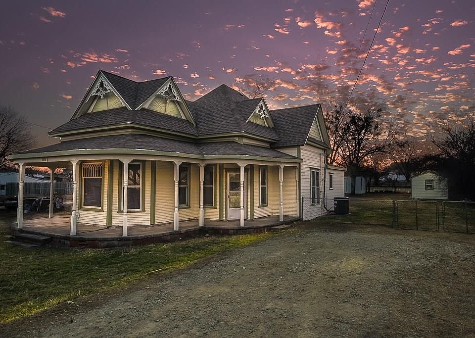 104 Gafford St, Lipan, TX 76462 Zillow